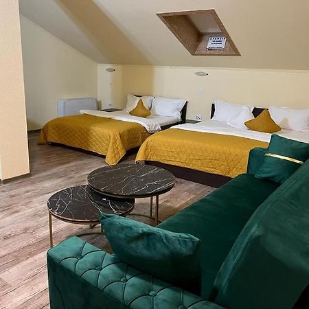 Casa Maria Magdalena Hotel Lipova Екстериор снимка